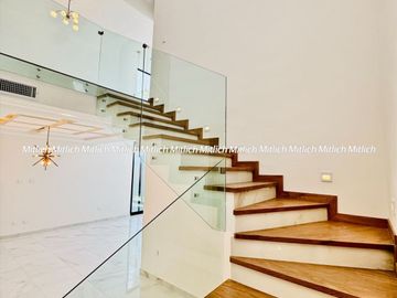 CASA EN VENTA  FRACC. ALTOZANO $5,520,000.