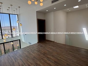 CASA EN VENTA  FRACC. ALTOZANO $5,520,000.