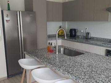 Venta de Casa, Tumbaco, Excelente ubicación, Conjunto Privado con seguridad 24/7