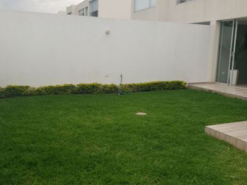 Venta de Casa, Tumbaco, Excelente ubicación, Conjunto Privado con seguridad 24/7