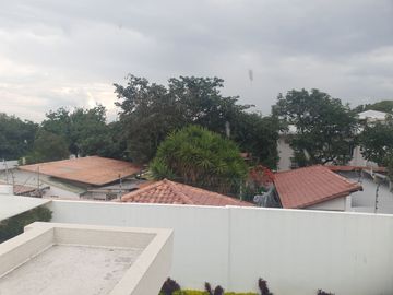 Venta de Casa, Tumbaco, Excelente ubicación, Conjunto Privado con seguridad 24/7