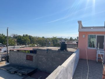 VENDO CASA EN PUERTO VALLARTA, COL. VALLE DORADO, NAYARIT
