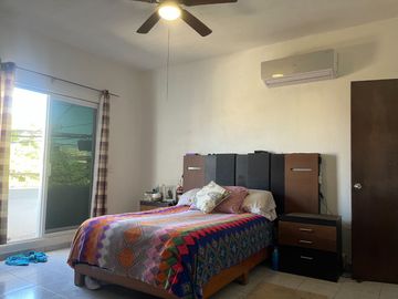 VENDO CASA EN PUERTO VALLARTA, COL. VALLE DORADO, NAYARIT
