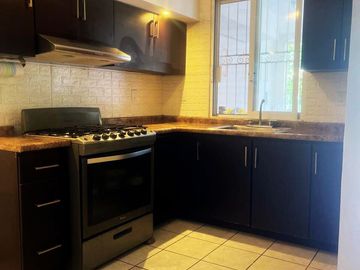 VENDO CASA EN PUERTO VALLARTA, COL. VALLE DORADO, NAYARIT