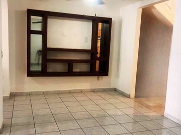 VENDO CASA EN PUERTO VALLARTA, COL. VALLE DORADO, NAYARIT