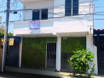 VENDO CASA EN PUERTO VALLARTA, COL. VALLE DORADO, NAYARIT