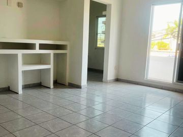 VENDO CASA EN PUERTO VALLARTA, COL. VALLE DORADO, NAYARIT