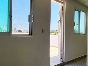 VENDO CASA EN PUERTO VALLARTA, COL. VALLE DORADO, NAYARIT