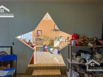 CASA UBICADA EN EL CENTRO DE PACHUCA, BARRIO SAN CLEMENTE PARTE ALTA.