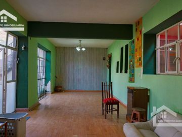 CASA UBICADA EN EL CENTRO DE PACHUCA, BARRIO SAN CLEMENTE PARTE ALTA.