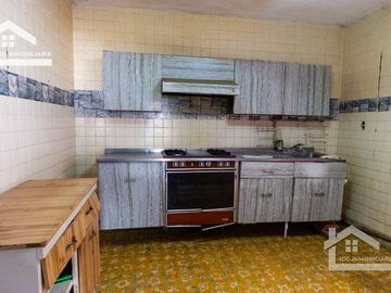 CASA UBICADA EN EL CENTRO DE PACHUCA, BARRIO SAN CLEMENTE PARTE ALTA.