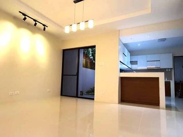 3 Storey House and Lot for sale in Filinvest 2 Batasan Hills near Commonwealth Quezon City