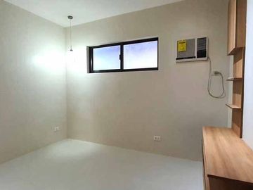 3 Storey House and Lot for sale in Filinvest 2 Batasan Hills near Commonwealth Quezon City