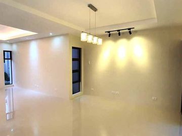 3 Storey House and Lot for sale in Filinvest 2 Batasan Hills near Commonwealth Quezon City