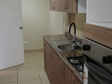 DEPTO 2D 2B CON EST Y BD, SECTOR RESIDENCIAL, CAMINO LOS INGLES VALPO EN $105.990.000