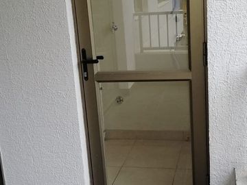DEPTO 2D 2B CON EST Y BD, SECTOR RESIDENCIAL, CAMINO LOS INGLES VALPO EN $105.990.000