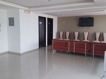 ¡Vendo! Departamento La Vista Towers 2 Dormitorios, Cerca City Mall La Rotonda
