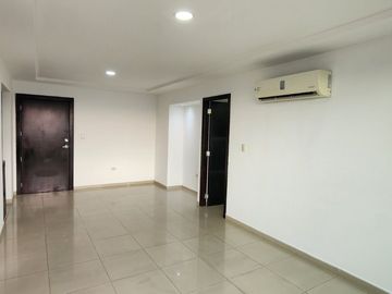 ¡Vendo! Departamento La Vista Towers 2 Dormitorios, Cerca City Mall La Rotonda