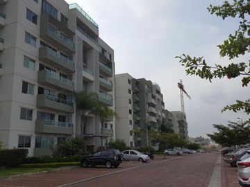 ¡Vendo! Departamento La Vista Towers 2 Dormitorios, Cerca City Mall La Rotonda