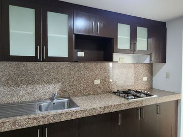 ¡Vendo! Departamento La Vista Towers 2 Dormitorios, Cerca City Mall La Rotonda