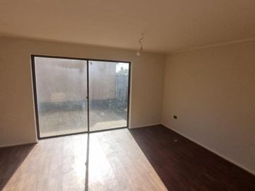 SE VENDE CASA CON EXCELENTE UBICACION COMERCIAL