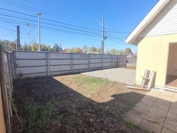 SE VENDE CASA CON EXCELENTE UBICACION COMERCIAL
