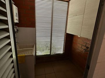 VENTA DE CAS EN CONDOMINIO EL PINO, JAMUNDI (VALLE)