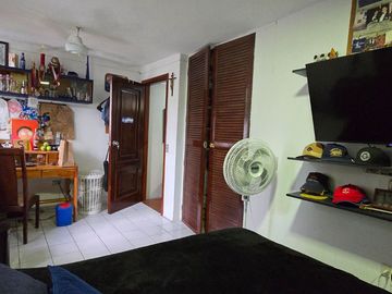 ¡Vendo Casa en Urdesa Central Sector Colegio Santo Domingo de Guzmán!