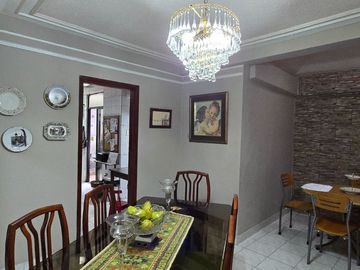 ¡Vendo Casa en Urdesa Central Sector Colegio Santo Domingo de Guzmán!