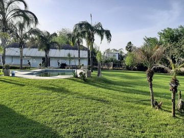 QUINTA EN VENTA EN CADEREYTA JIMENEZ NUEVO LEON, ZONA FRACC PRIVADO REAL DE PALMAS, TERR 2300 m2, A 10 MINUTOS DE AV ELOY CAVAZOS Y C JUAREZ SAN MATEO