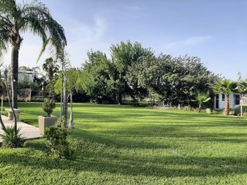 QUINTA EN VENTA EN CADEREYTA JIMENEZ NUEVO LEON, ZONA FRACC PRIVADO REAL DE PALMAS, TERR 2300 m2, A 10 MINUTOS DE AV ELOY CAVAZOS Y C JUAREZ SAN MATEO
