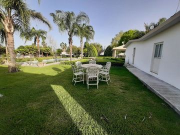 QUINTA EN VENTA EN CADEREYTA JIMENEZ NUEVO LEON, ZONA FRACC PRIVADO REAL DE PALMAS, TERR 2300 m2, A 10 MINUTOS DE AV ELOY CAVAZOS Y C JUAREZ SAN MATEO