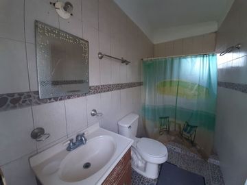 QUINTA EN VENTA EN CADEREYTA JIMENEZ NUEVO LEON, ZONA FRACC PRIVADO REAL DE PALMAS, TERR 2300 m2, A 10 MINUTOS DE AV ELOY CAVAZOS Y C JUAREZ SAN MATEO