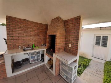 QUINTA EN VENTA EN CADEREYTA JIMENEZ NUEVO LEON, ZONA FRACC PRIVADO REAL DE PALMAS, TERR 2300 m2, A 10 MINUTOS DE AV ELOY CAVAZOS Y C JUAREZ SAN MATEO