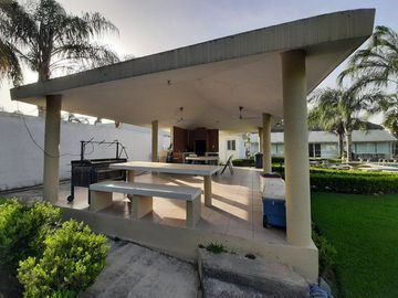 QUINTA EN VENTA EN CADEREYTA JIMENEZ NUEVO LEON, ZONA FRACC PRIVADO REAL DE PALMAS, TERR 2300 m2, A 10 MINUTOS DE AV ELOY CAVAZOS Y C JUAREZ SAN MATEO