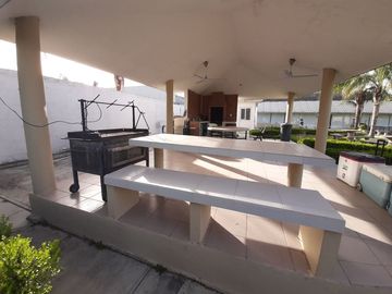 QUINTA EN VENTA EN CADEREYTA JIMENEZ NUEVO LEON, ZONA FRACC PRIVADO REAL DE PALMAS, TERR 2300 m2, A 10 MINUTOS DE AV ELOY CAVAZOS Y C JUAREZ SAN MATEO