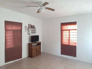 QUINTA EN VENTA EN CADEREYTA JIMENEZ NUEVO LEON, ZONA FRACC PRIVADO REAL DE PALMAS, TERR 2300 m2, A 10 MINUTOS DE AV ELOY CAVAZOS Y C JUAREZ SAN MATEO