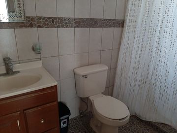 QUINTA EN VENTA EN CADEREYTA JIMENEZ NUEVO LEON, ZONA FRACC PRIVADO REAL DE PALMAS, TERR 2300 m2, A 10 MINUTOS DE AV ELOY CAVAZOS Y C JUAREZ SAN MATEO