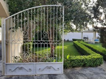 QUINTA EN VENTA EN CADEREYTA JIMENEZ NUEVO LEON, ZONA FRACC PRIVADO REAL DE PALMAS, TERR 2300 m2, A 10 MINUTOS DE AV ELOY CAVAZOS Y C JUAREZ SAN MATEO