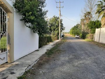 QUINTA EN VENTA EN CADEREYTA JIMENEZ NUEVO LEON, ZONA FRACC PRIVADO REAL DE PALMAS, TERR 2300 m2, A 10 MINUTOS DE AV ELOY CAVAZOS Y C JUAREZ SAN MATEO