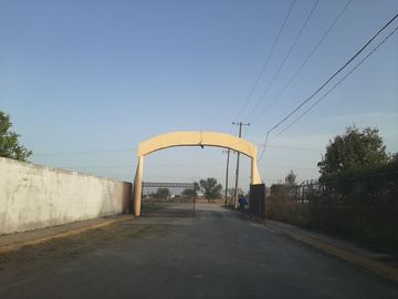 QUINTA EN VENTA EN CADEREYTA JIMENEZ NUEVO LEON, ZONA FRACC PRIVADO REAL DE PALMAS, TERR 2300 m2, A 10 MINUTOS DE AV ELOY CAVAZOS Y C JUAREZ SAN MATEO