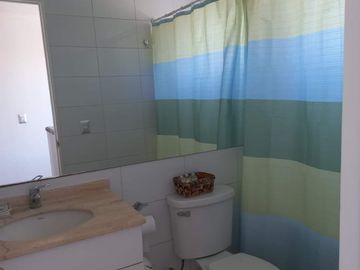 Se vende casa , 200 M2 , en condominio Laguna del Sol, Padre Hurtado