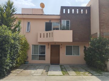 Hermosa casa en Lomas Granjas de Guadalupe junto a Bosques del Lago