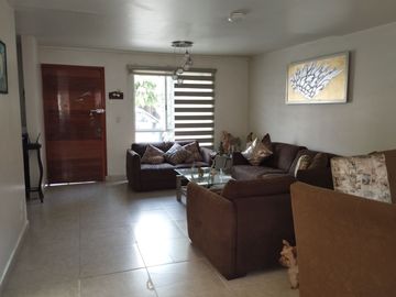 Hermosa casa en Lomas Granjas de Guadalupe junto a Bosques del Lago