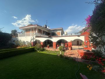 VENTA HERMOSA CASA EN XOCHIMILCO, STA CRUZ ALCALPIXCA, CDMX