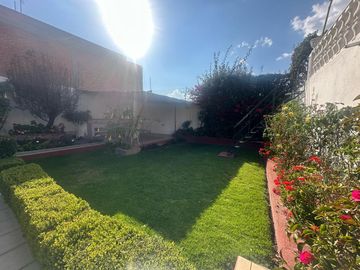 VENTA HERMOSA CASA EN XOCHIMILCO, STA CRUZ ALCALPIXCA, CDMX