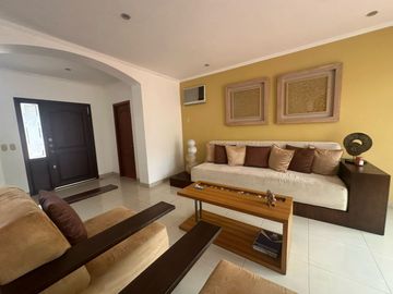 VENTA CASA ESTANCIAS DEL RIO SAMBORONDON