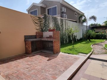 Vendo Departamento 2 Dormitorios Urbanización San Sebastián frente CC El Dorado