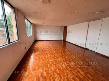 Venta de Departamento en Av. Cafetales en Hdas. de Coyoacán, CDMX. Jrg-036