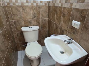 Vendo Moderna Casa en Ciudadela Guayacanes 2 Plantas en Sector Cerrado